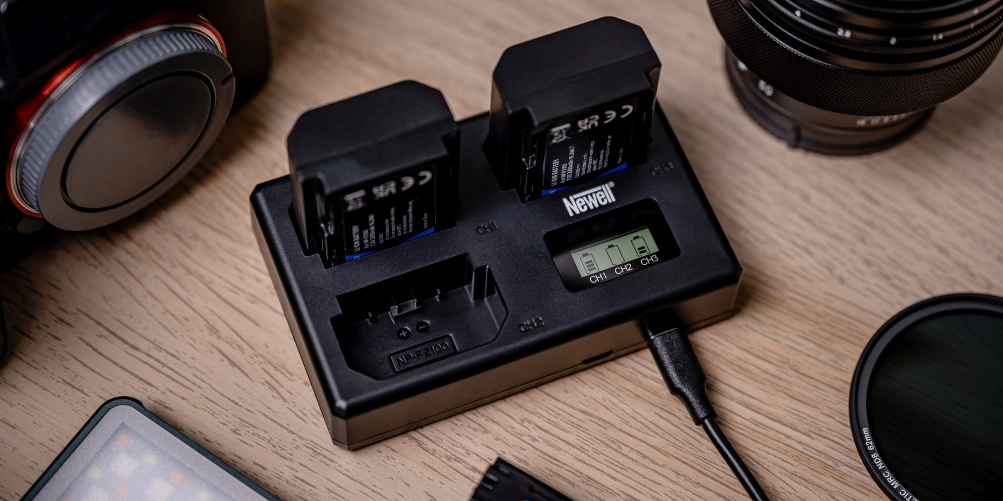 Trojkanálová_nabíječka_Newell_TT-USB-C_pro_NP-FZ100_pro_Sony_6